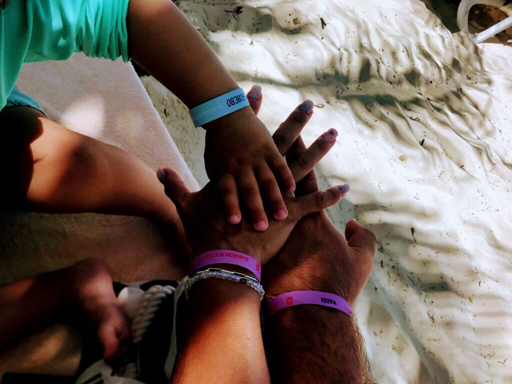 Manos de Familia disfrutando en Cancún.